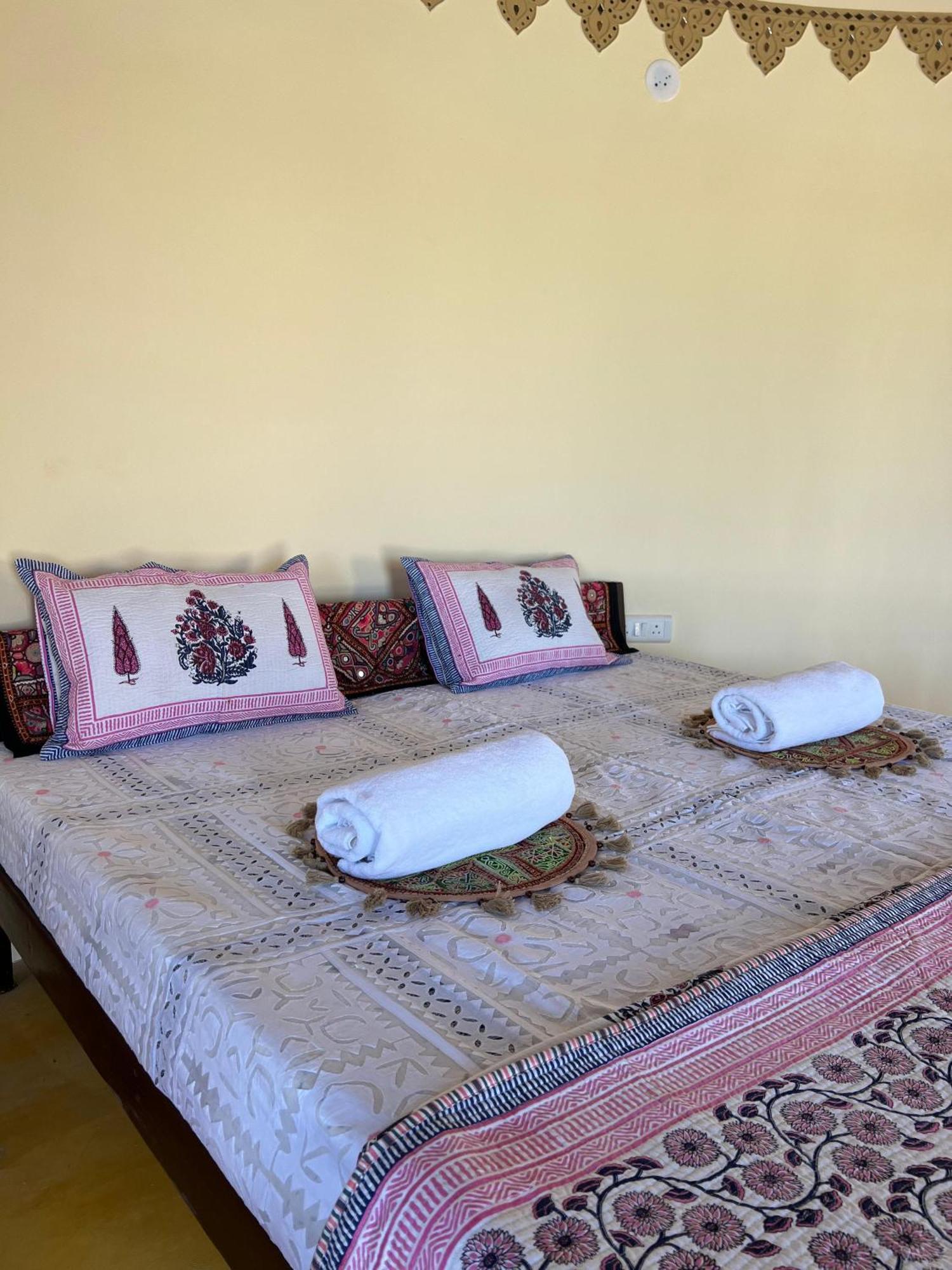 Rann Hellaro Homestay Bhudzs Kültér fotó