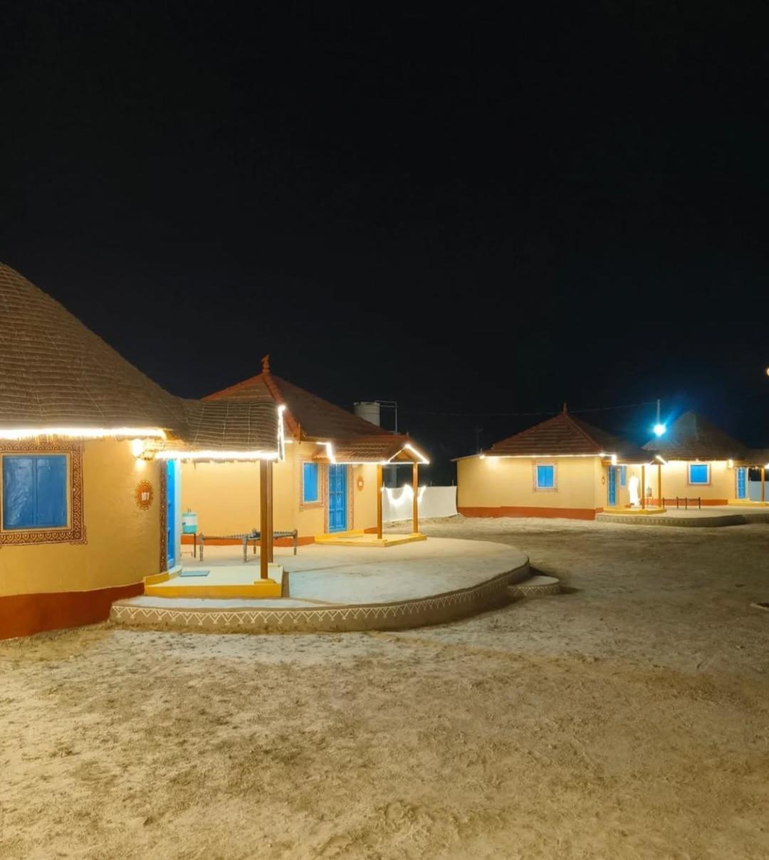 Rann Hellaro Homestay Bhudzs Kültér fotó